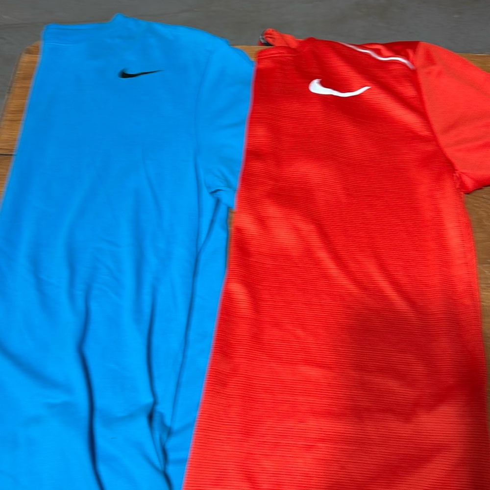 Lot of 2 Men’s Nike Tees. Sz M